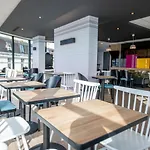 B&B Hotel Compiegne Szálloda