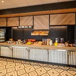 B&B Hotel Compiegne Szálloda 3*