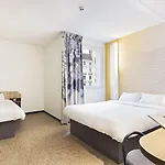 B&B Hotel Compiegne