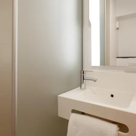 B&B Hotel Compiegne 3*