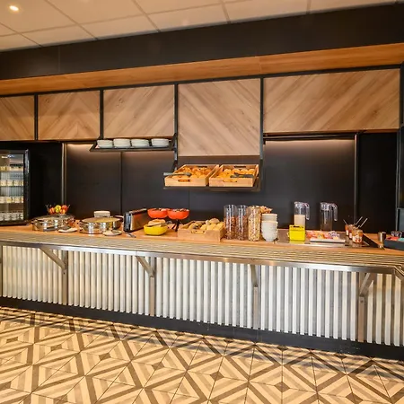 B&B Hotel Compiegne Ξενοδοχείο 3*