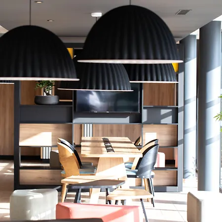 B&B HOTEL Compiègne Hotel 3*