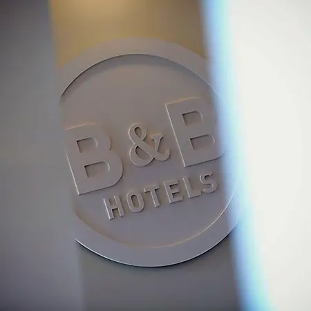 B&B Hotel Compiegne Hotel 3*