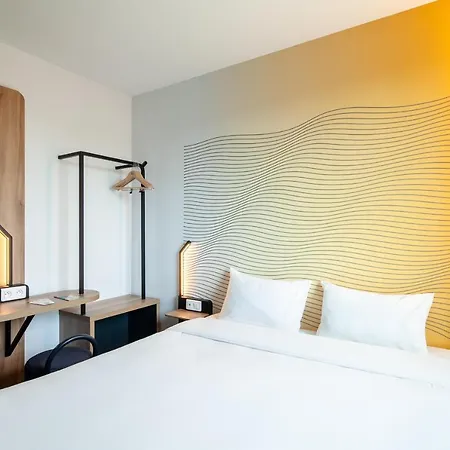 B&B Hotel Compiegne 3* Компьень