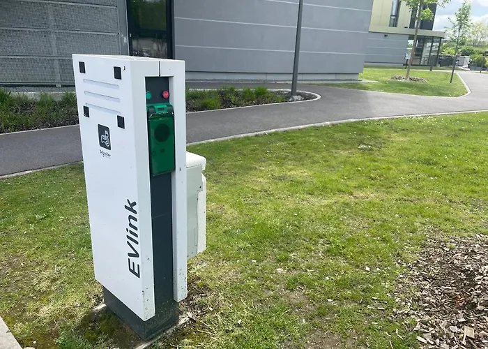 B&B HOTEL Compiègne Hotel