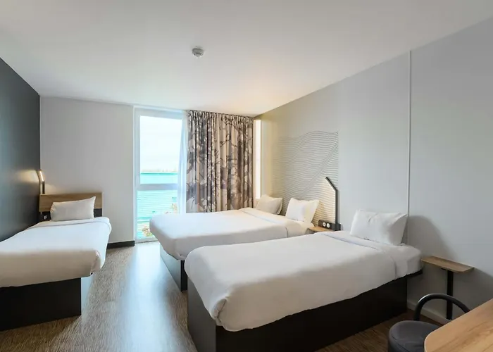 B&B HOTEL Compiègne 3*