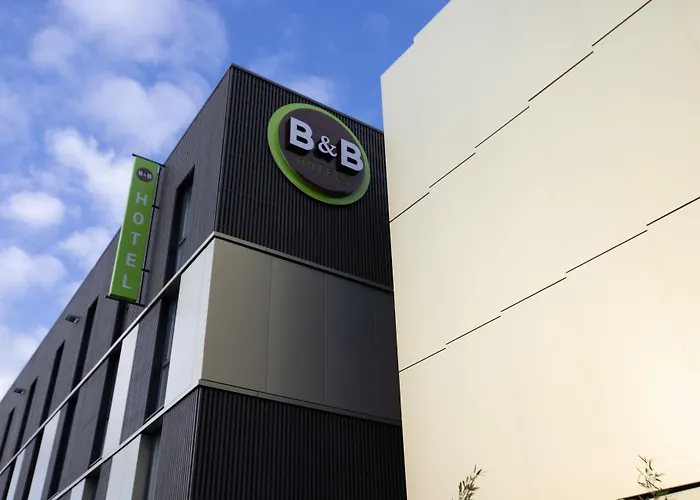 B&B HOTEL Compiègne Hotel