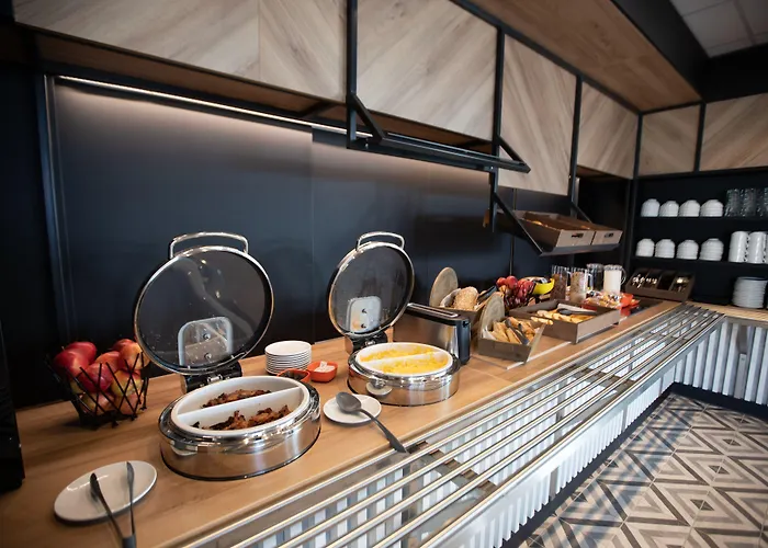 B&B HOTEL Compiègne Hotel Compiègne